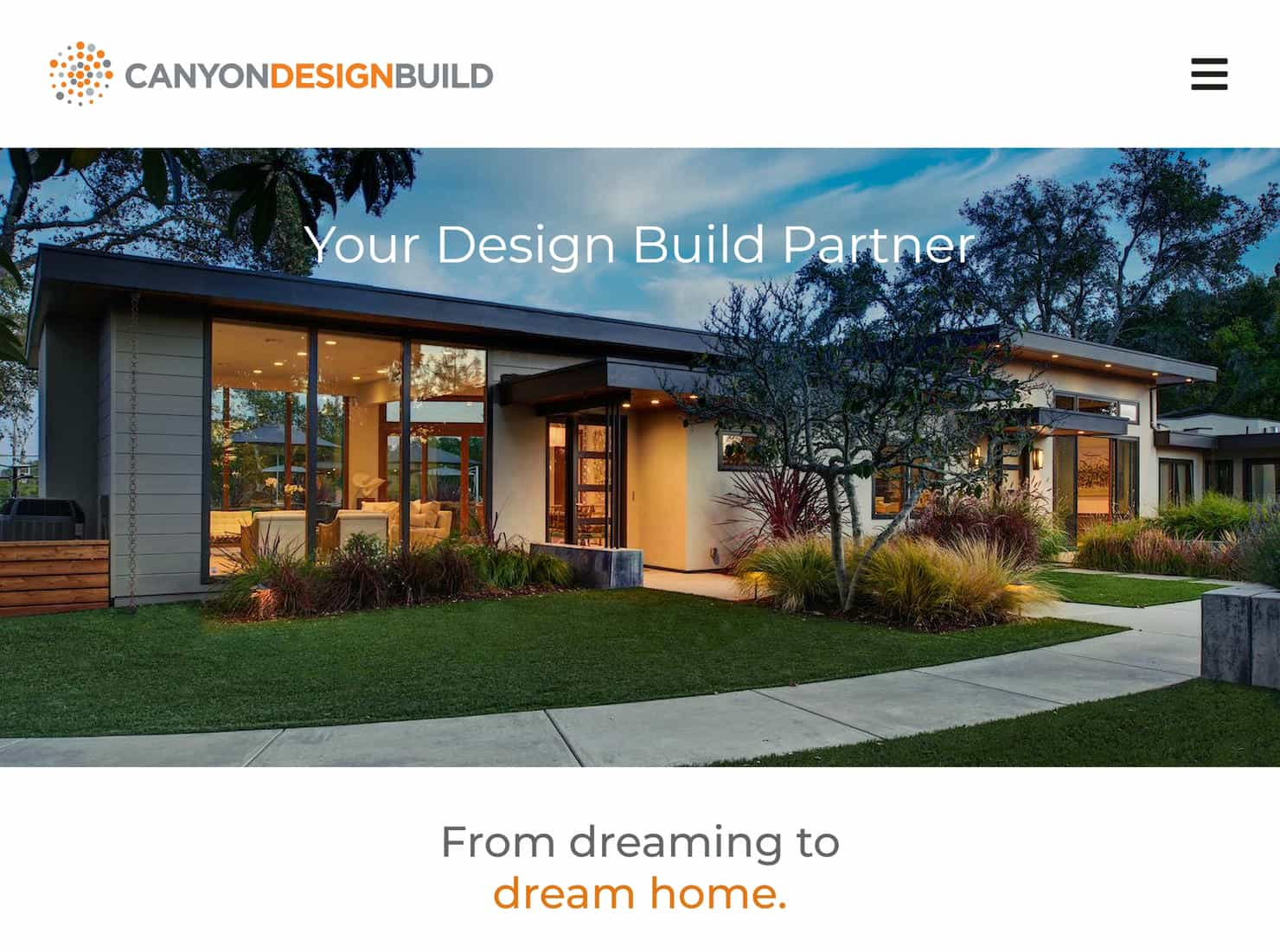 A beautiful modern house on the Canyon Design Build website